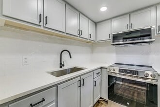 Building Photo - 411 Danube Ave