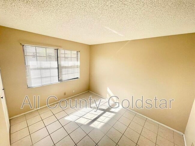 Building Photo - 19505 Quesada Ave