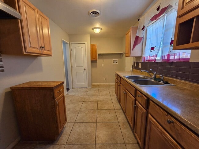 Foto del edificio - New Listing!