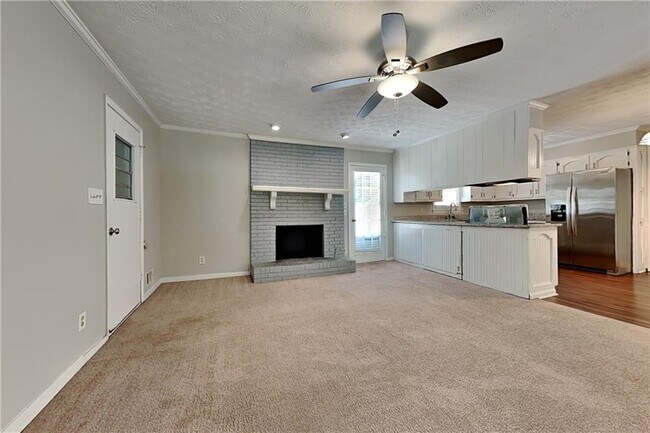 Building Photo - 751 Belmont Ridge