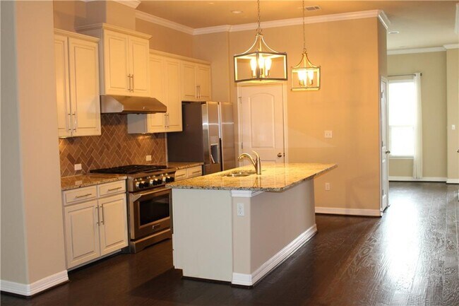 Building Photo - 11829 Terraza Cir