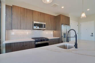 Building Photo - 3516 John F. Kennedy Blvd