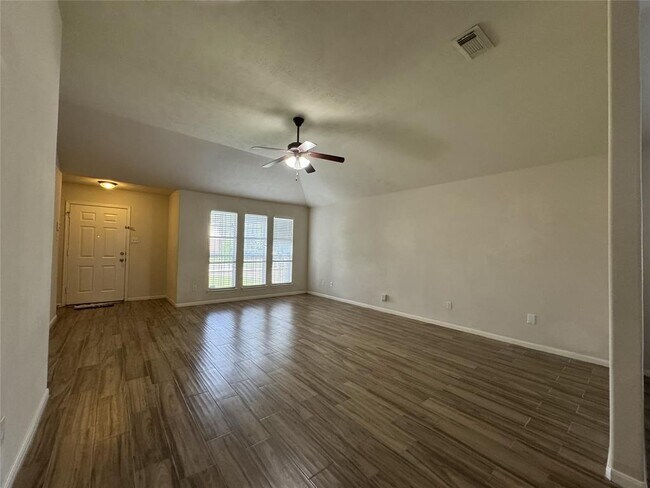 Foto del edificio - 13723 Audra Ln