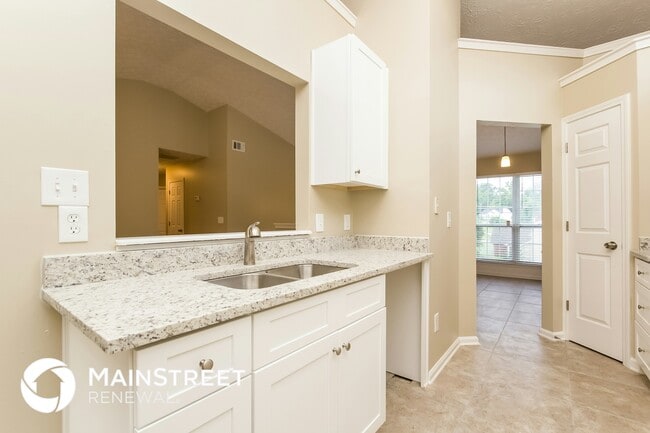 Building Photo - 10500 Almosa Ln
