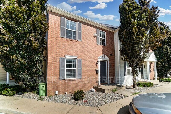 Foto del edificio - 1109 N Byrne Rd