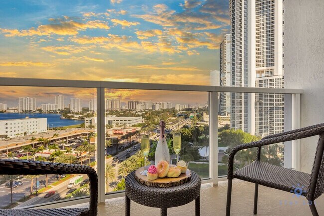 Foto del edificio - 18001 Collins Ave