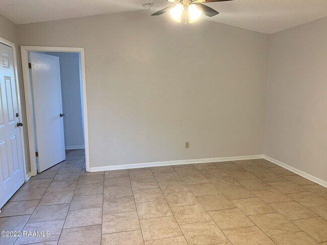 Foto del edificio - 220 Briarcliff Dr
