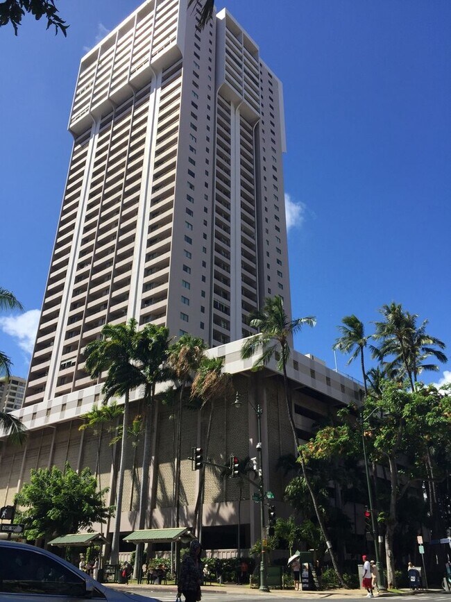 Foto del edificio - 2240 Kuhio Ave.