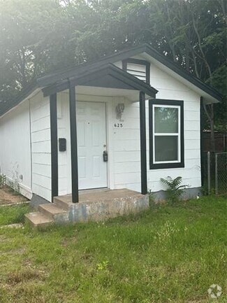 Building Photo - 625 Larkin St