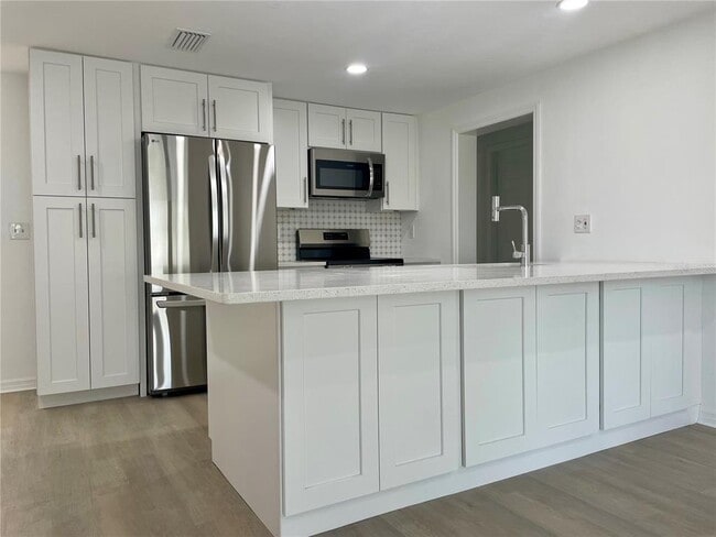 Building Photo - 11241 Temple Ct