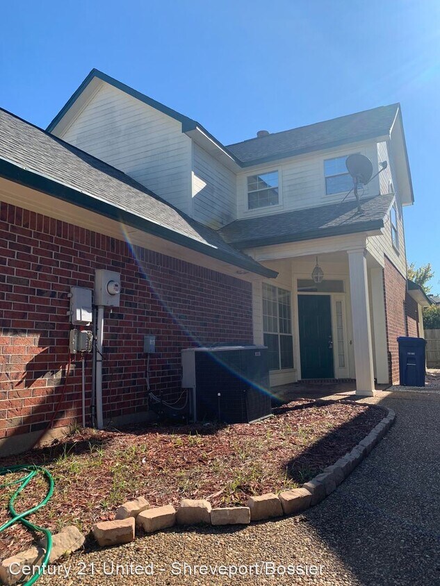 Foto principal - 3 br, 2.5 bath House - 3635 Greenacres Pla...