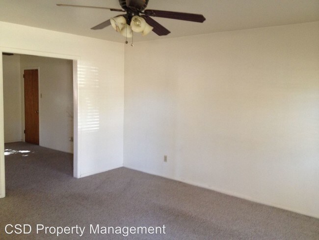 Building Photo - 202 Calle del Sol