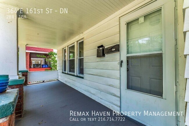 Foto del edificio - 364 E 161st St