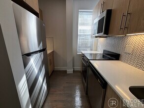 Building Photo - 111 Park Dr