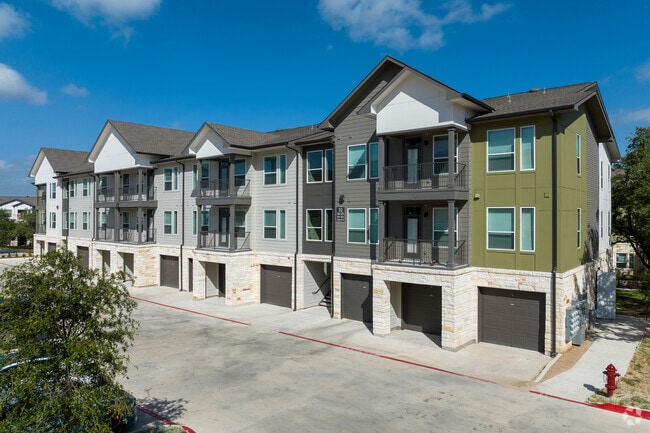 Building Photo - View at Estancia
