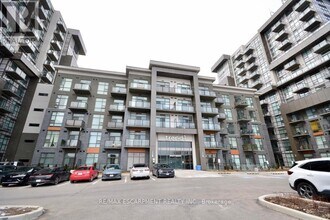 Building Photo - 450 Dundas St E