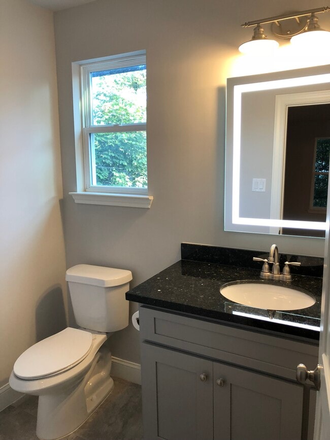Half bath - 1716 Colquitt St