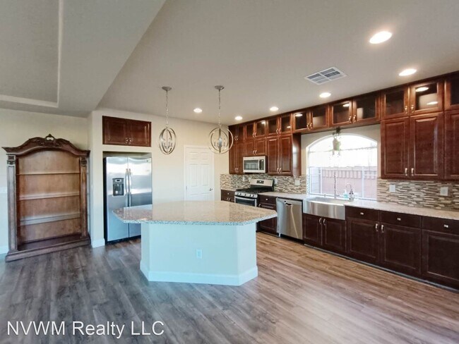 Foto del edificio - 4 br, 3.5 bath House - 6588 Austin Hope Ave