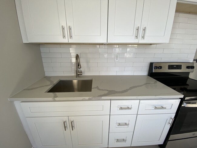 Building Photo - 4614 Rising Sun Avenue, Unit 4