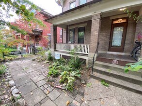 Building Photo - 75 E Oakland Ave
