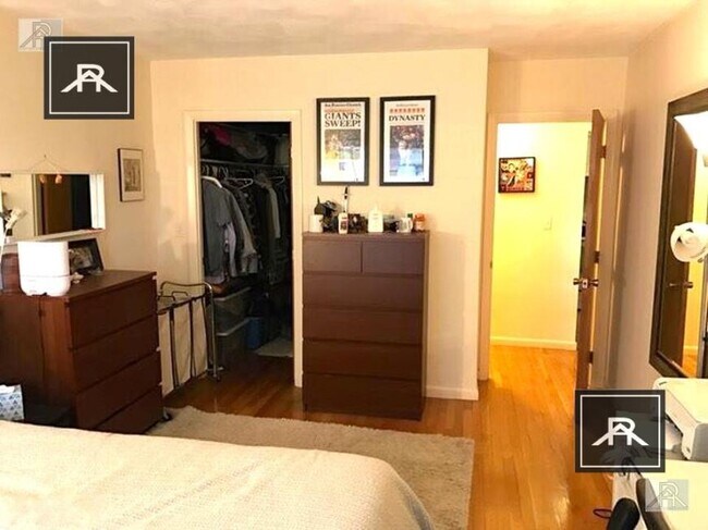 Foto del edificio - 2 bedroom in Brookline MA 02446