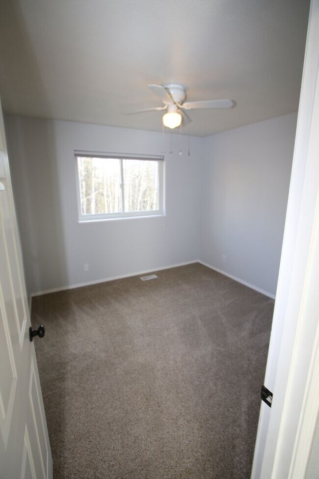 Foto del edificio - 19508 Highland Ridge Dr