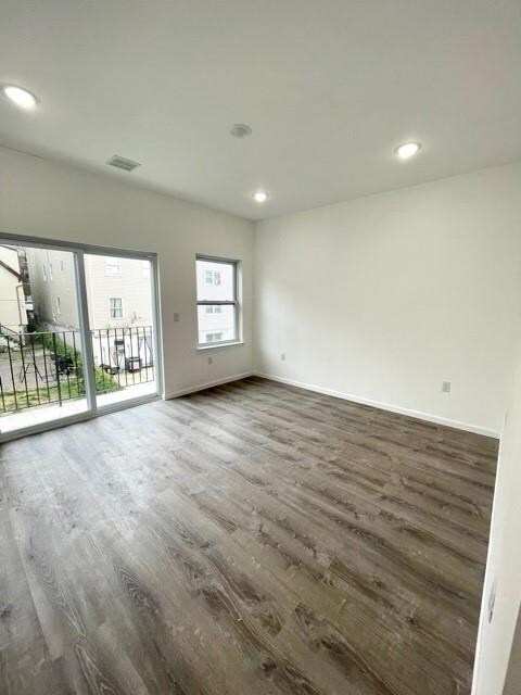 Foto del edificio - 14 Western Ave