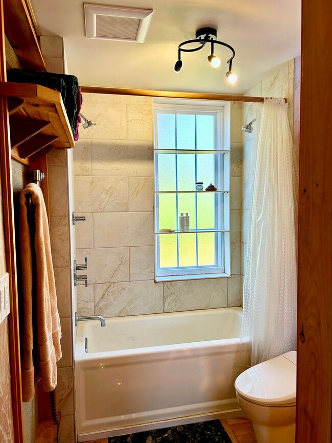 Full Bath - upstairs - 241 Cumberland Ave