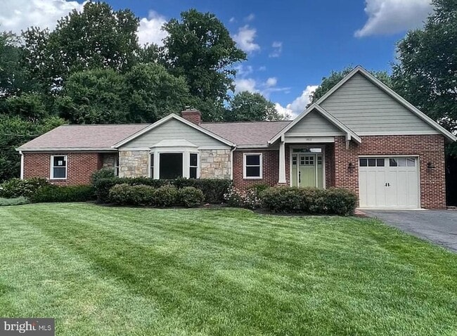 Photo - 10512 Norman Ave House