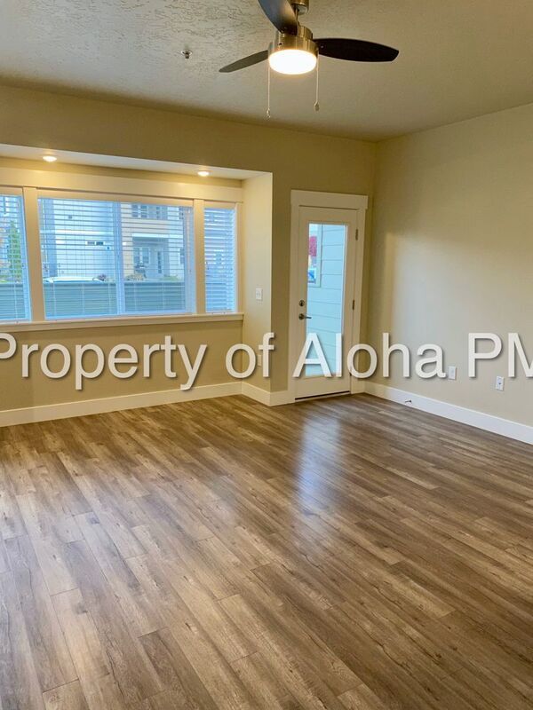 Building Photo - 3594 E Grand Forest Dr