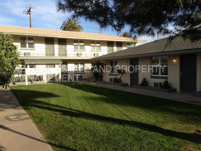 Foto principal - 829 N 4th Ave