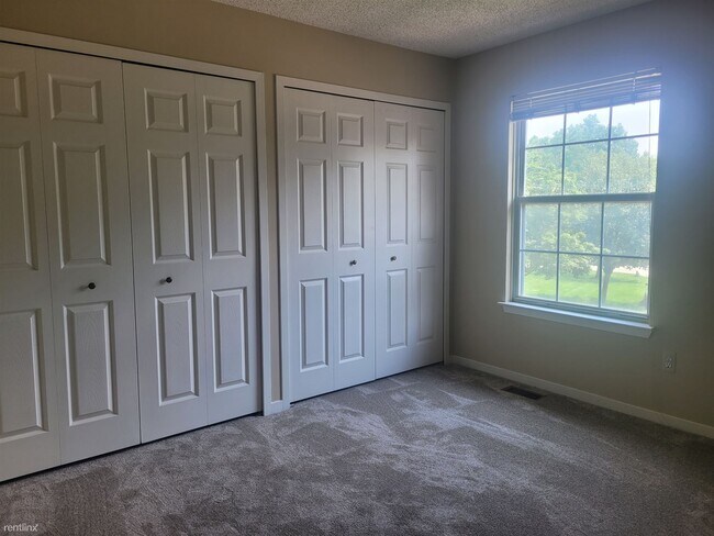 Building Photo - 2 br, 2 bath Condo - 30895 Jasper Rdg