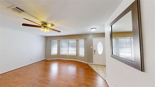 Foto del edificio - 22306 Rustic Bridge Ln