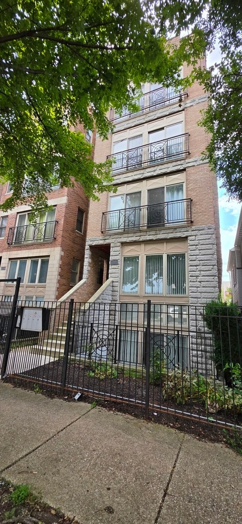Building Photo - 2515 W Harrison St