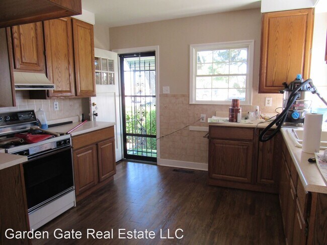 Building Photo - 2 br, 1 bath House - 605 S David