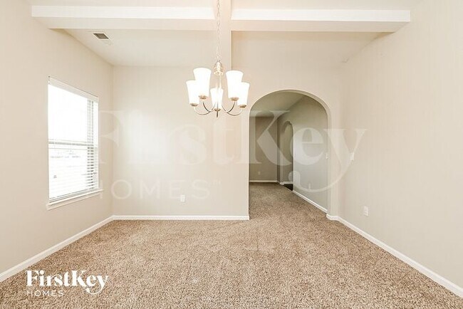 Foto del edificio - 528 Harmony Way