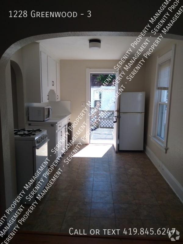 Apartments For Rent in Oregon, OH with Hardwood Floors 4 Rentals