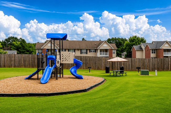 Building Photo - Crown Ridge