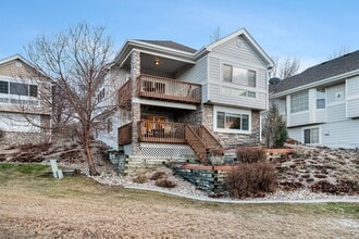Building Photo - 5734 Crestwood Dr