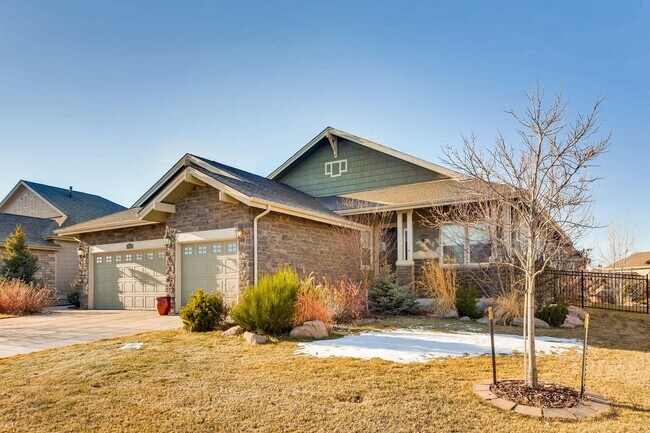 Foto del edificio - Beacon Point 5 Bedroom Ranch, 3-Car Garage...