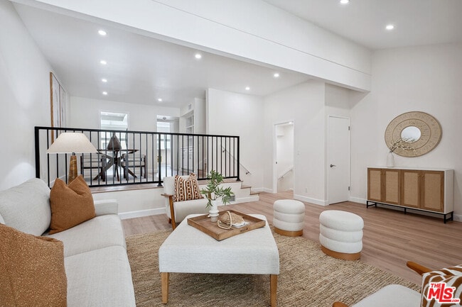 Building Photo - 17109 Palisades Cir