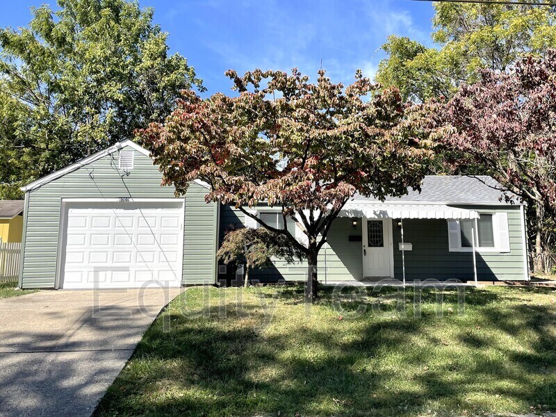 Foto principal - 8709 Pine Rd