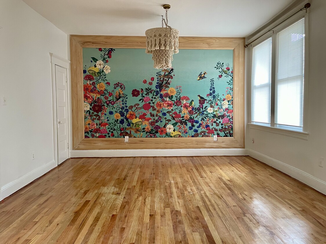 Primary Photo - 2500 Linden Ave