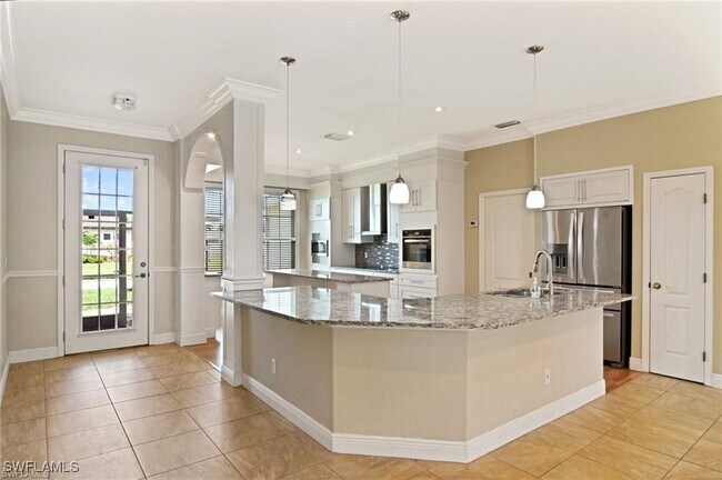 Foto del edificio - 805 SW 4th Pl