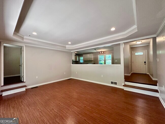 Foto del edificio - 2475 Hogan Rd
