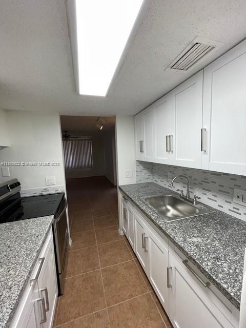 Foto del edificio - 4381 W McNab Rd