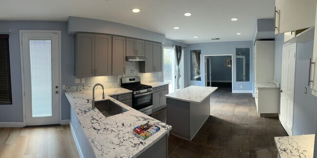 Building Photo - Even Better in Person - 4 bedroom + Office / 3 Bathroom Corona Home