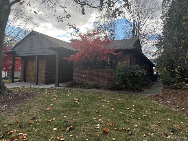 Foto del edificio - 6 Danvers Ln