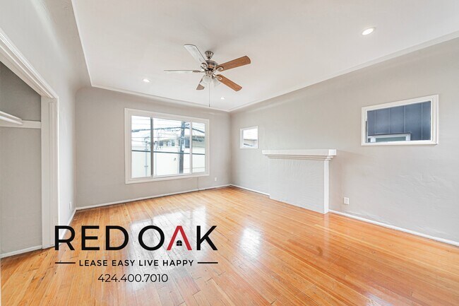 Foto del edificio - 366 N Hayworth Ave