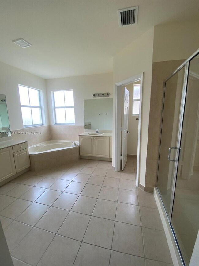 Foto del edificio - 15213 SW 118th Terrace